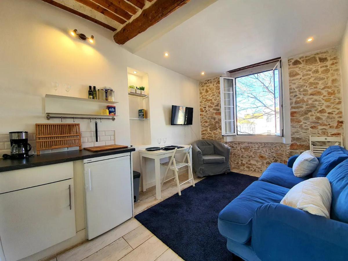 Freshly Tastefully Renovated Apartments In Heart Of Old Antibes Exterior photo